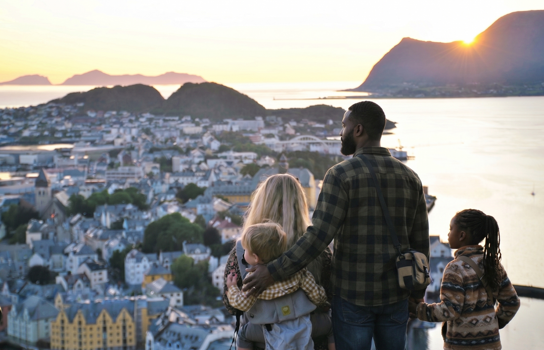 The complete family relocation guide: everything you need before moving abroad