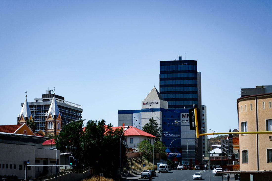Moving to Namibia with a Family: Schools, Visas, Costs & Life in Windhoek (2026/27)